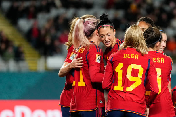 热情和严格 热情和严格