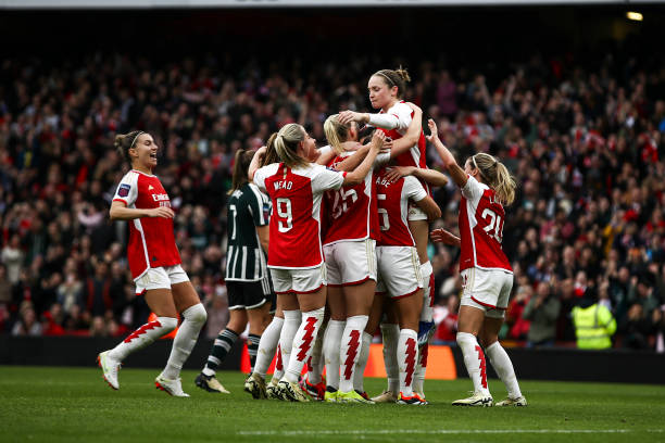 他的个人突 他的个人突